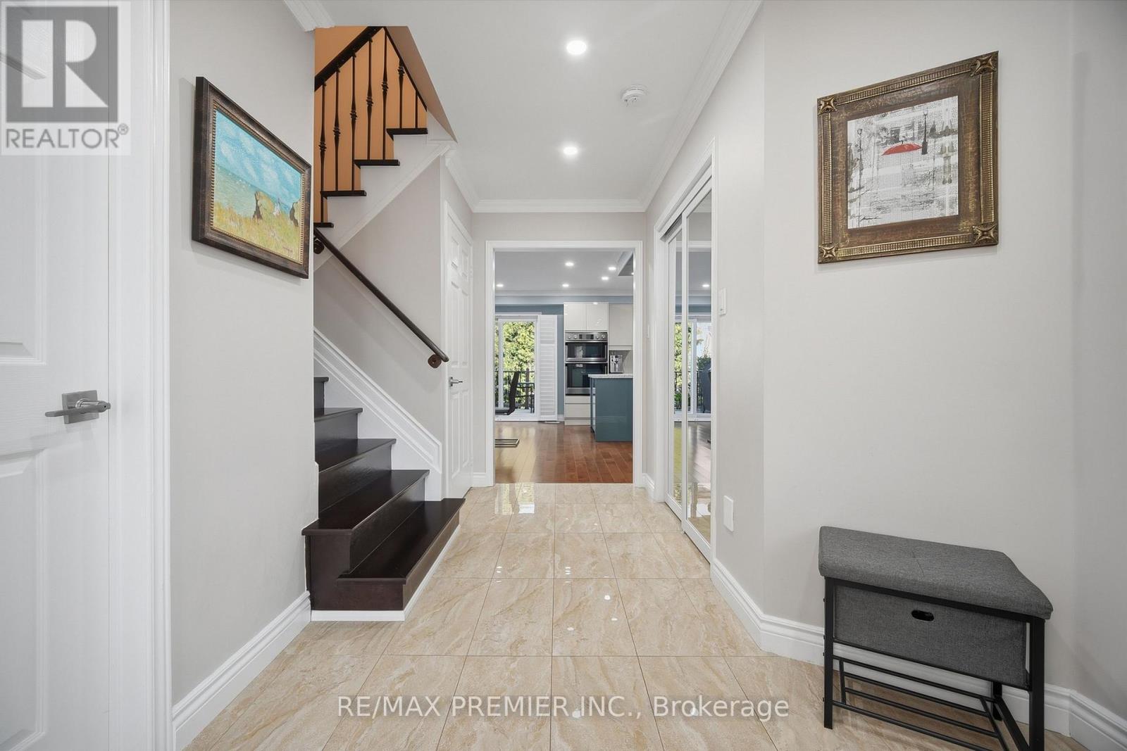 66 - 102 Pinedale Gate, Vaughan, Ontario  L4L 8X3 - Photo 4 - N13793172