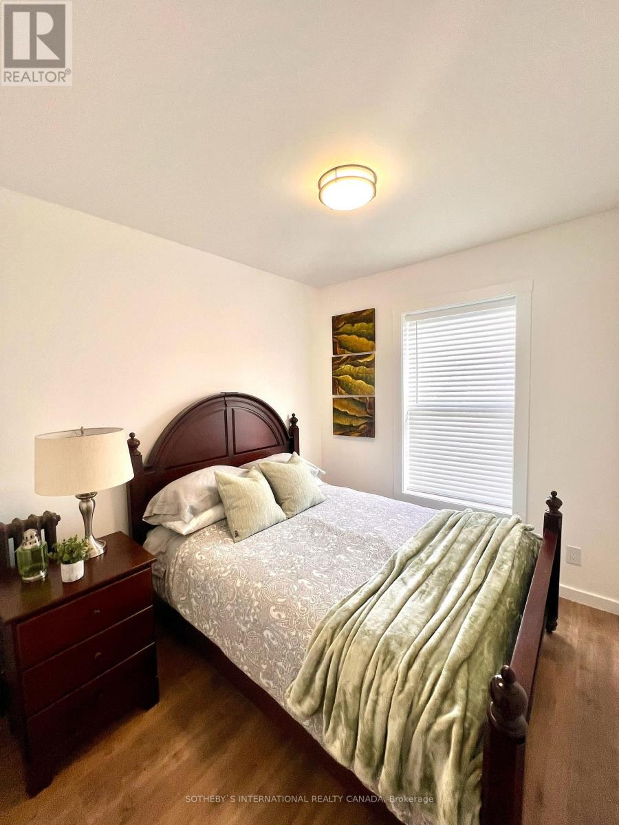 22 St. Paul Street, Collingwood, Ontario  L9Y 3N9 - Photo 17 - S13793212