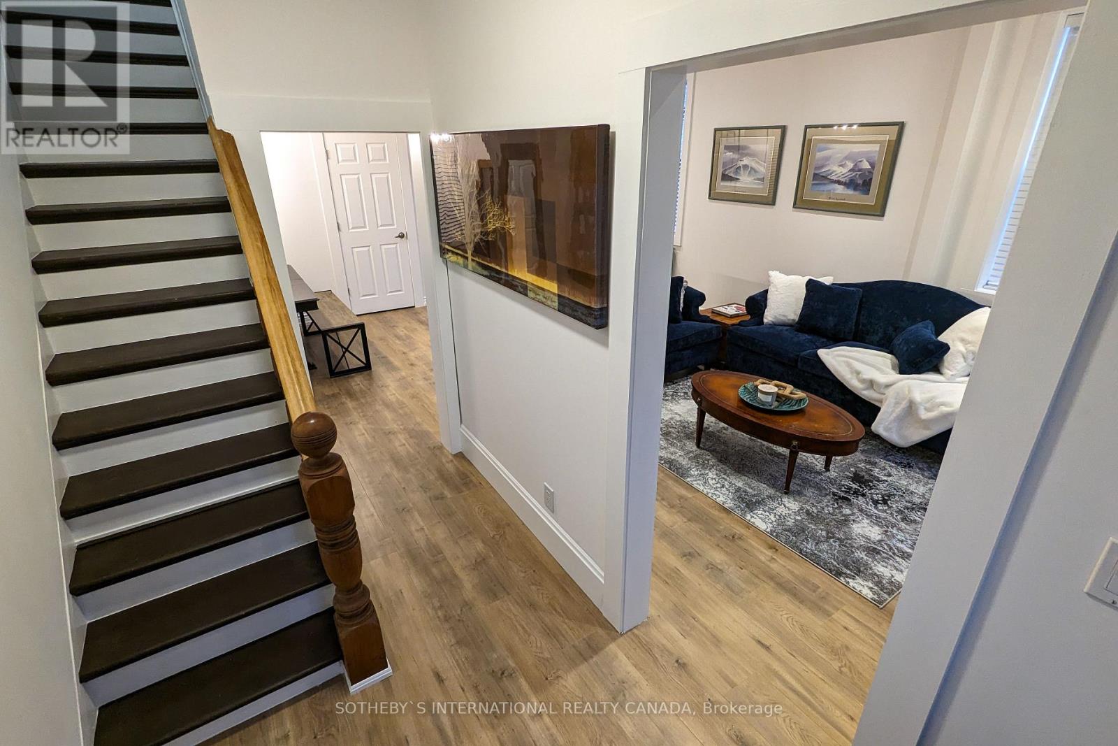 22 St. Paul Street, Collingwood, Ontario  L9Y 3N9 - Photo 4 - S13793212