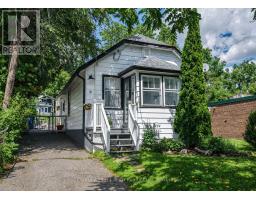 8 DUNN AVENUE, Orillia, Ontario