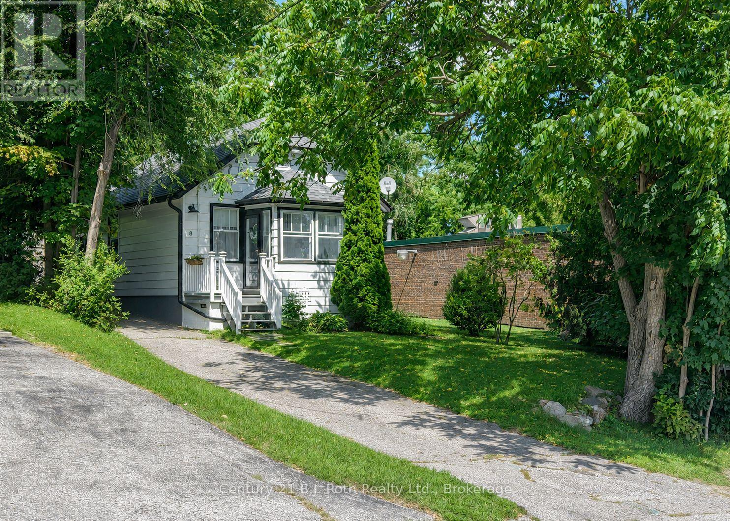 8 Dunn Avenue, Orillia, Ontario  L3V 2N9 - Photo 3 - S13791572