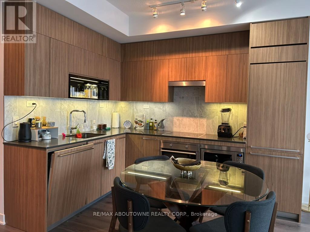 2201 - 70 Queens Wharf Road, Toronto, Ontario  M5V 0J2 - Photo 5 - C13785070
