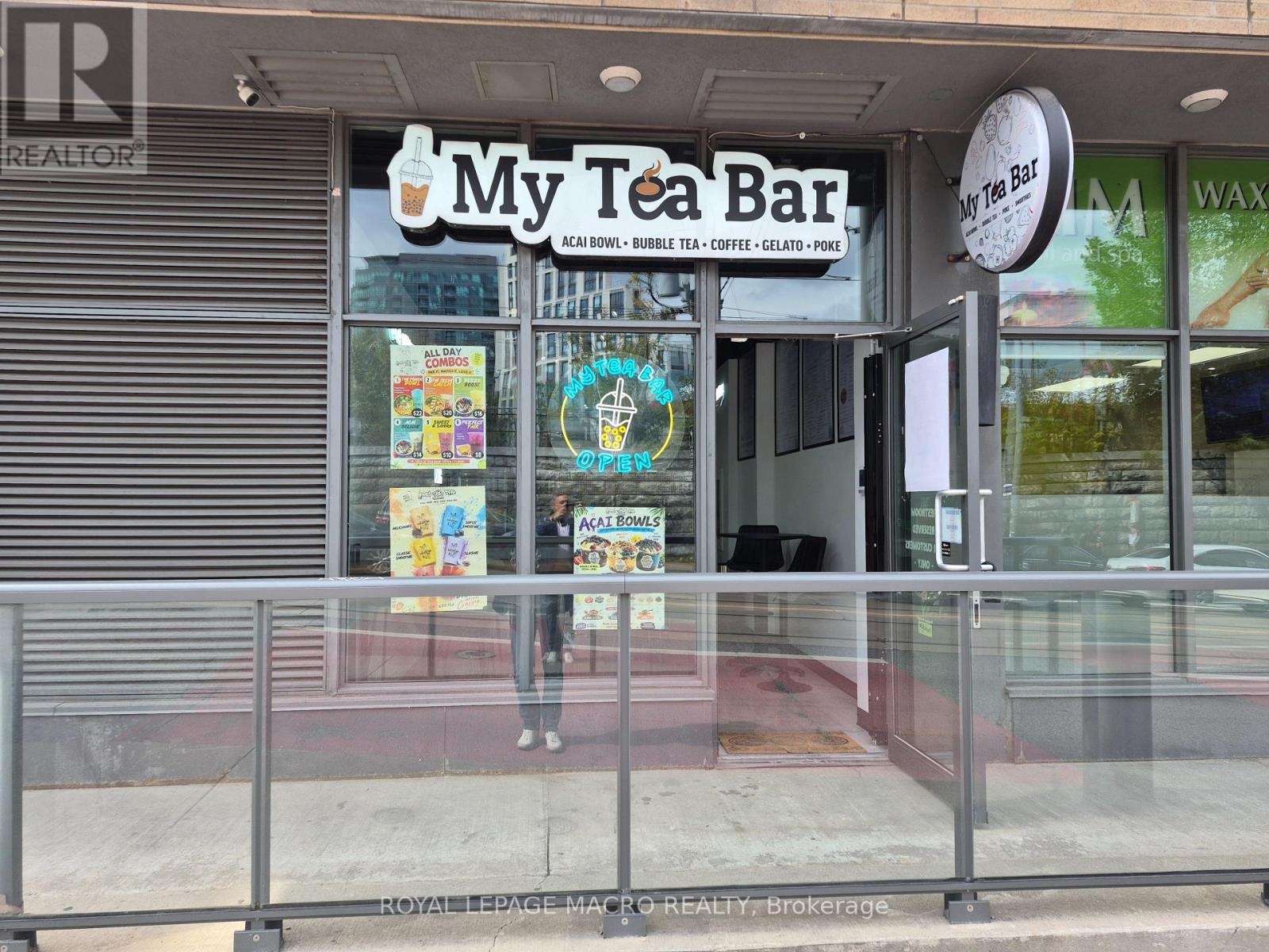 8 - 1205 QUEEN STREET W, Toronto, Ontario