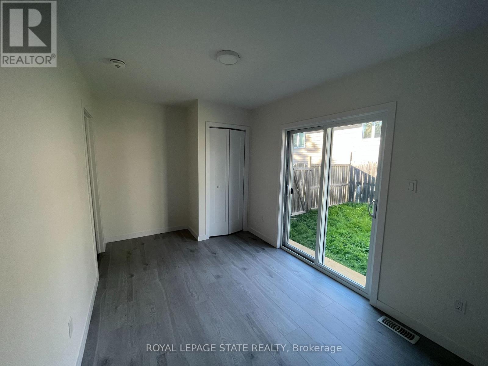 6316 Montrose Road, Niagara Falls, Ontario  L2H 1L6 - Photo 11 - X13793144