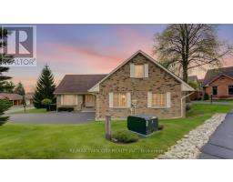 298 ROXTON DRIVE, Waterloo, Ontario
