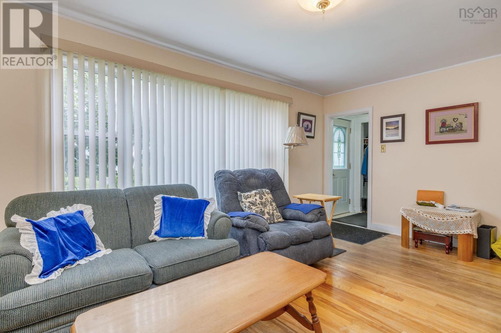 31 Auburn Avenue, Halifax, Nova Scotia  B3R 1K4 - Photo 4 - 202623519