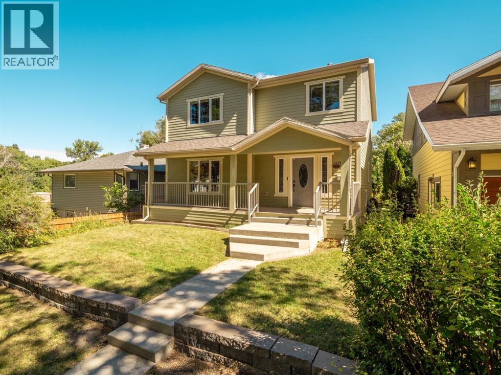 805 17 Street S, Lethbridge, Alberta