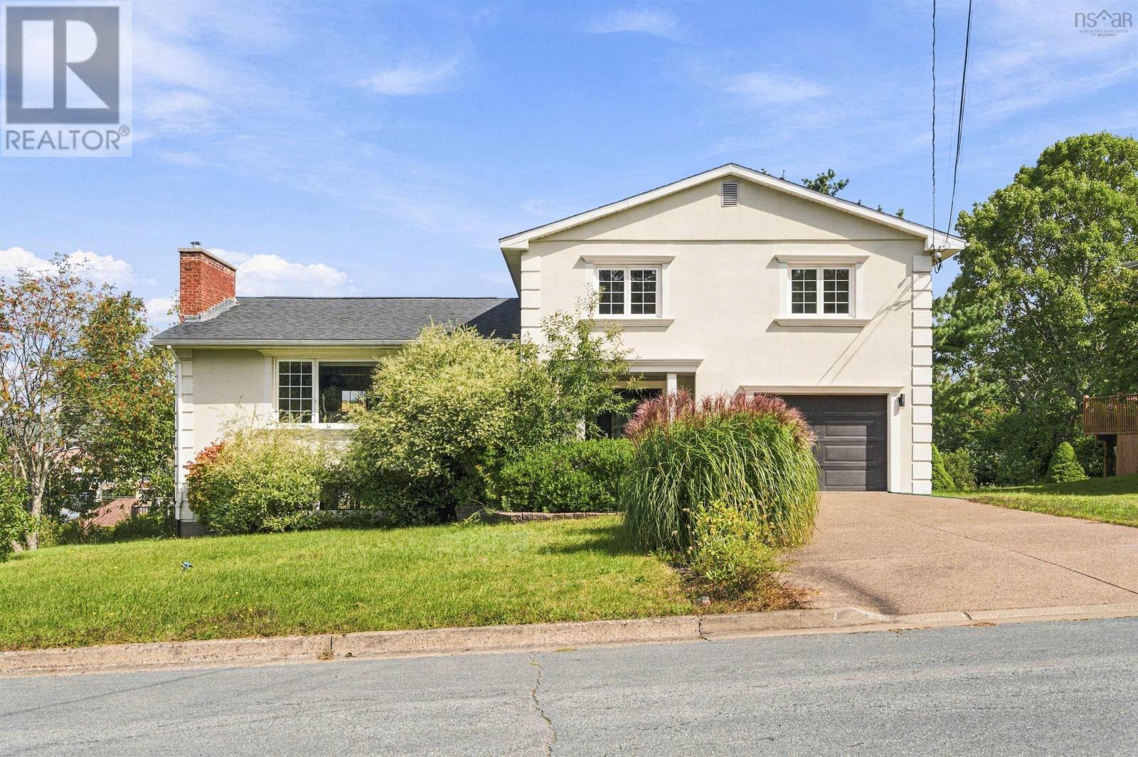 11 Laurentian Drive, Halifax, Nova Scotia  B3M 3G2 - Photo 1 - 202623530