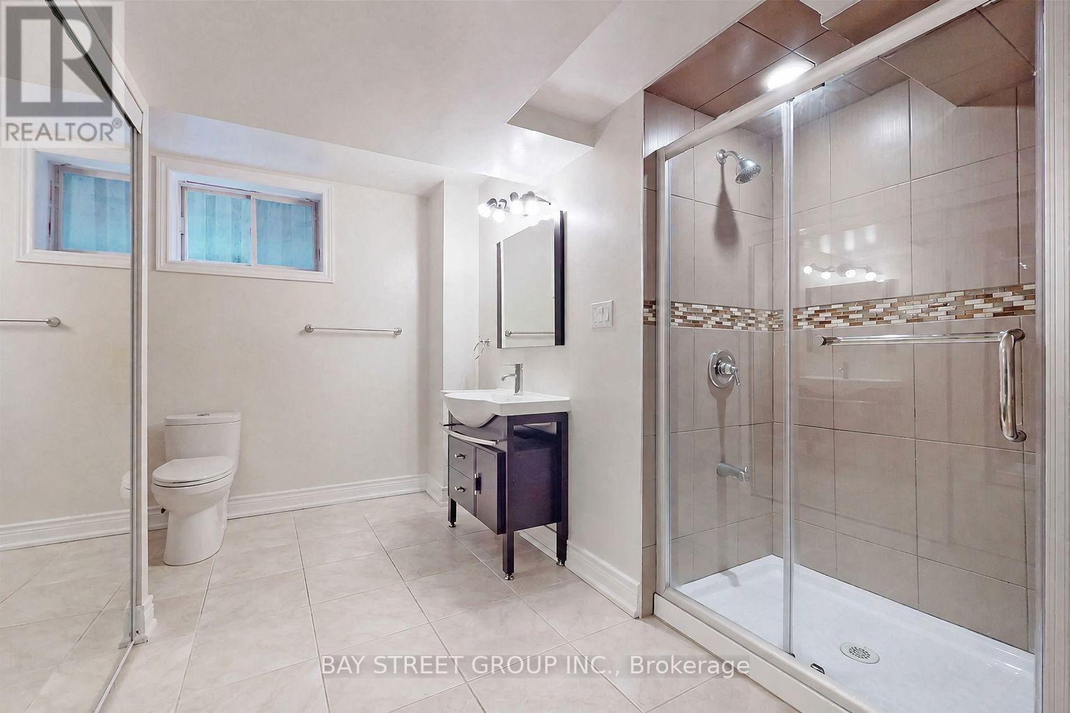 25 Greenshire Street, Richmond Hill, Ontario  L4B 4V3 - Photo 13 - N13788054