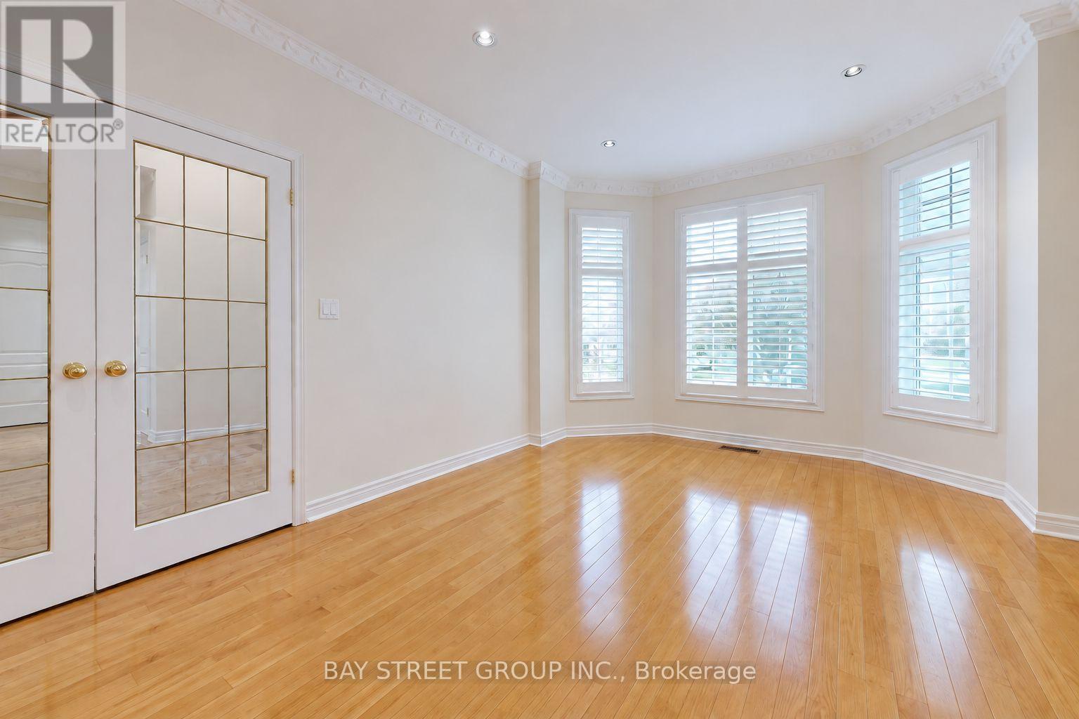 25 Greenshire Street, Richmond Hill, Ontario  L4B 4V3 - Photo 3 - N13788054