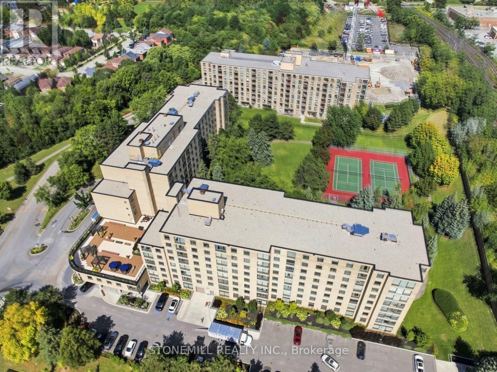 814 - 326 Major Mackenzie Drive E, Richmond Hill, Ontario  L4C 8T4 - Photo 4 - N13712168