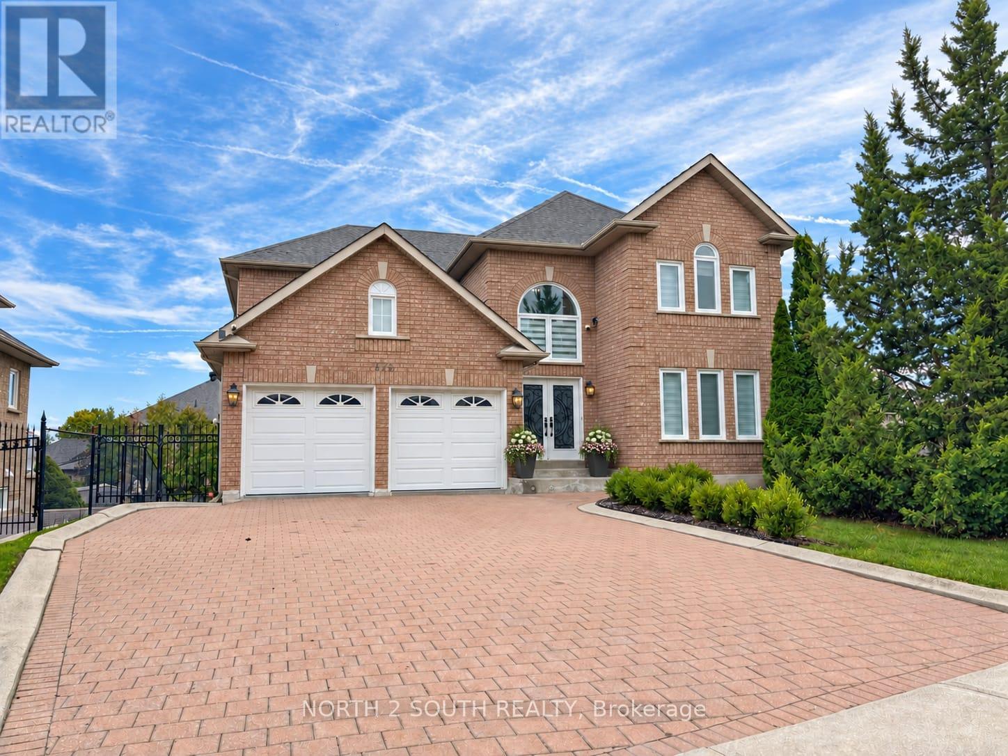 372 CROFTERS ROAD, Vaughan, Ontario