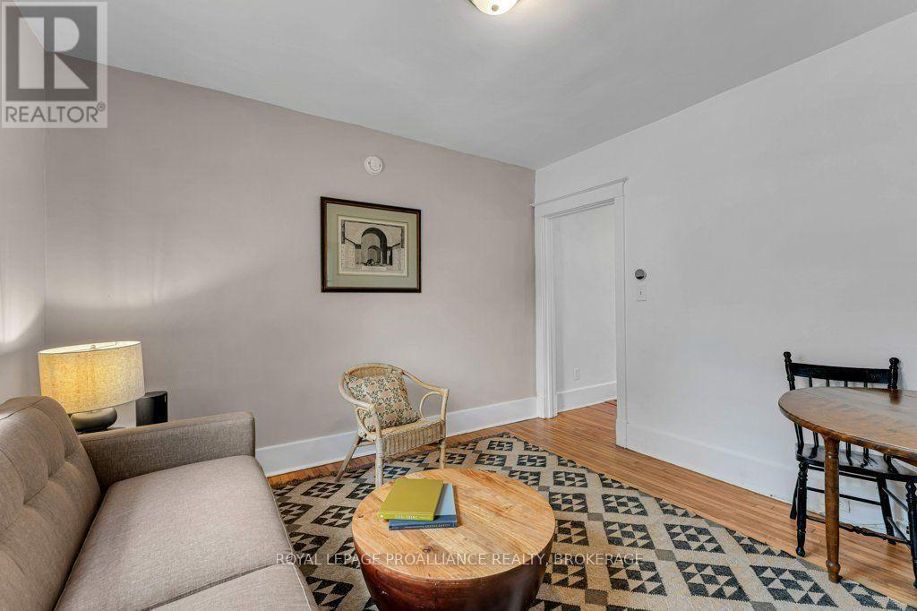 384 Barrie Street, Kingston, Ontario  K7K 3T4 - Photo 11 - X13793296