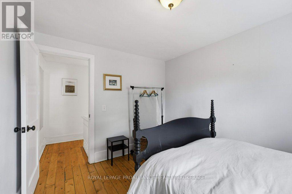 384 Barrie Street, Kingston, Ontario  K7K 3T4 - Photo 16 - X13793296