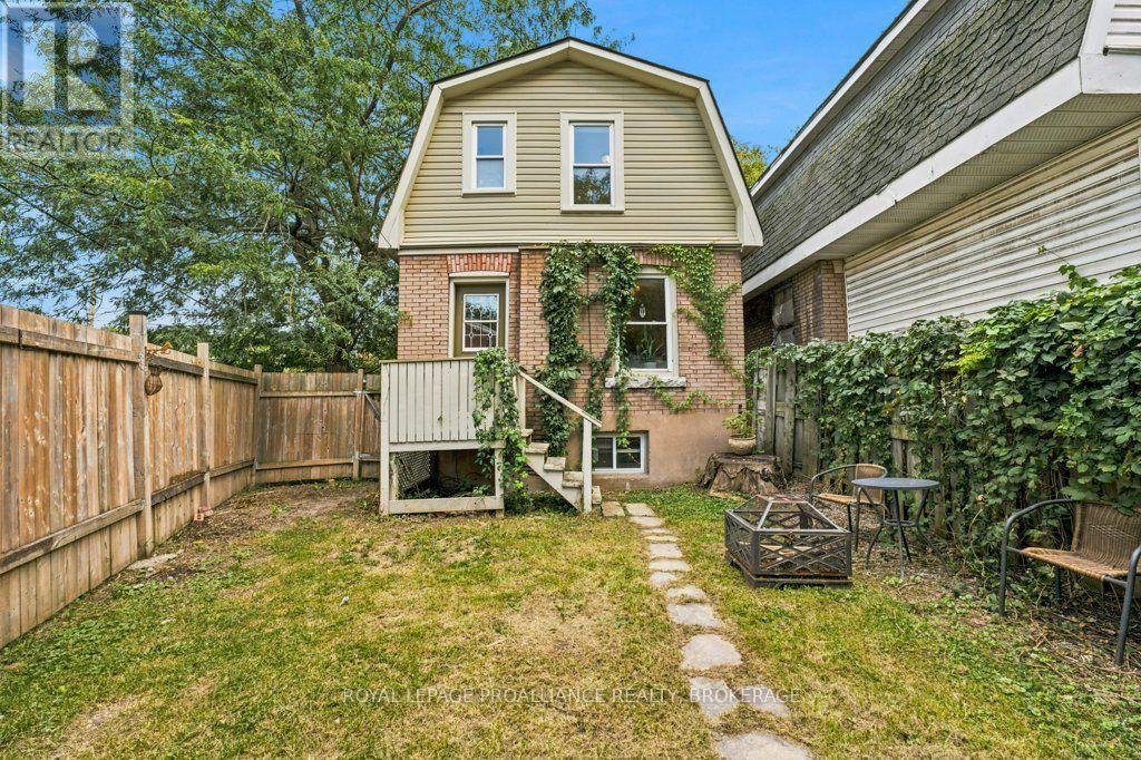 384 Barrie Street, Kingston, Ontario  K7K 3T4 - Photo 29 - X13793296