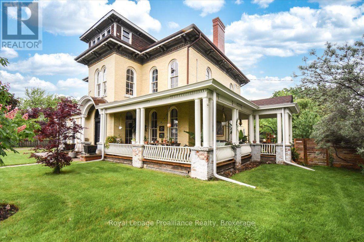 7 Marmora Street, Quinte West (Trenton Ward), Ontario  K8V 2H4 - Photo 1 - X13793384
