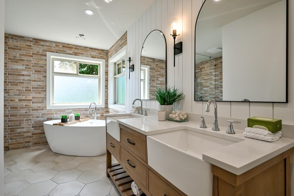 9709 Crown Crescent, Surrey, British Columbia  V3V 2T7 - Photo 32 - R3166328