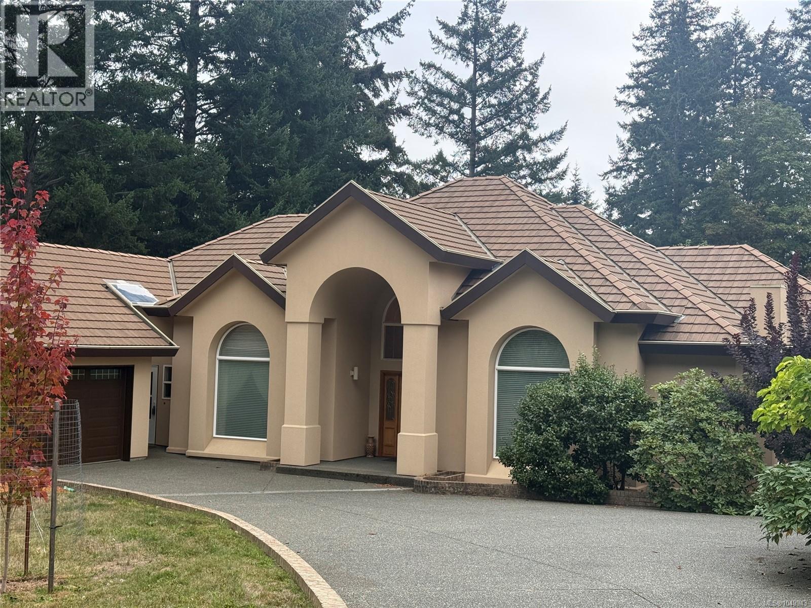 1292 Hudson Rd, Comox, British Columbia  V9M 4A1 - Photo 1 - 1049943