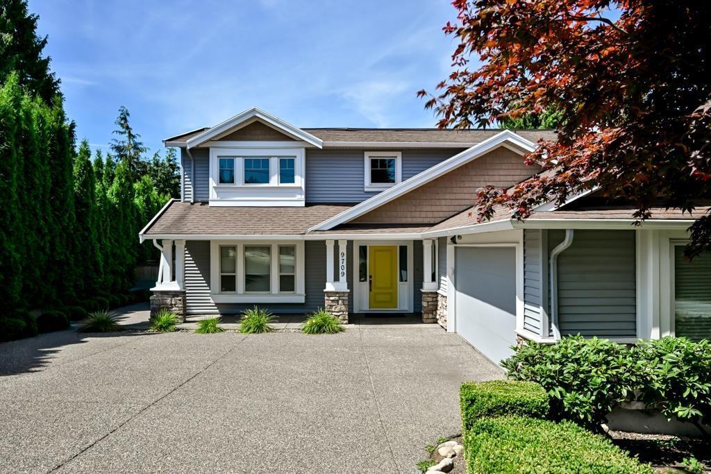 9709 Crown Crescent, Surrey, British Columbia  V3V 2T7 - Photo 2 - R3166328