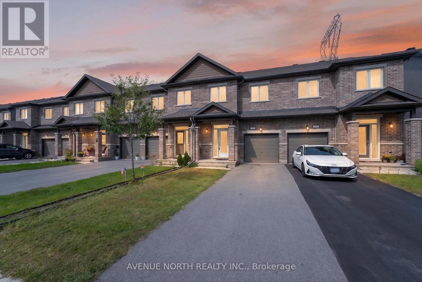 292 Livery Street, Ottawa, Ontario  K2V 0S1 - Photo 2 - X13793278
