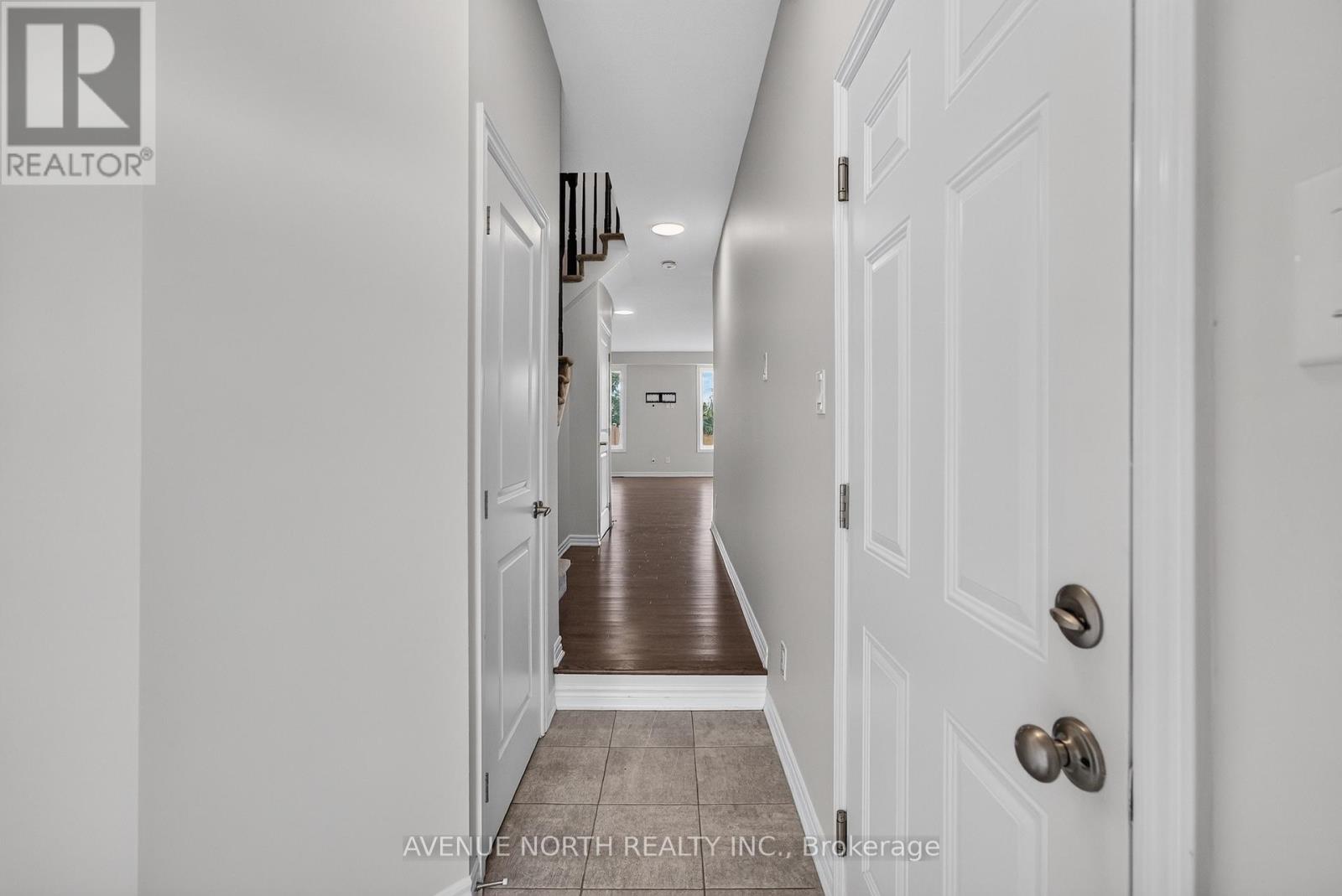 292 Livery Street, Ottawa, Ontario  K2V 0S1 - Photo 5 - X13793278