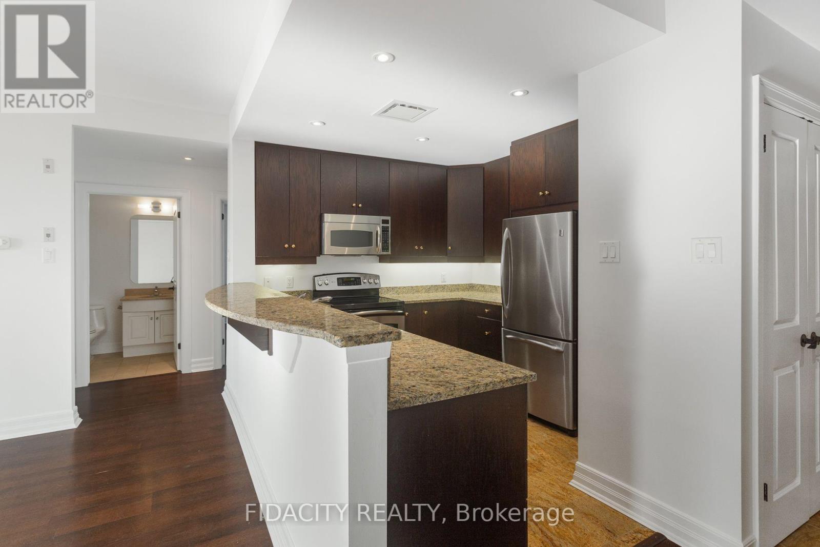 302 - 320 Mcleod Street, Ottawa, Ontario  K2P 1A3 - Photo 5 - X13793374