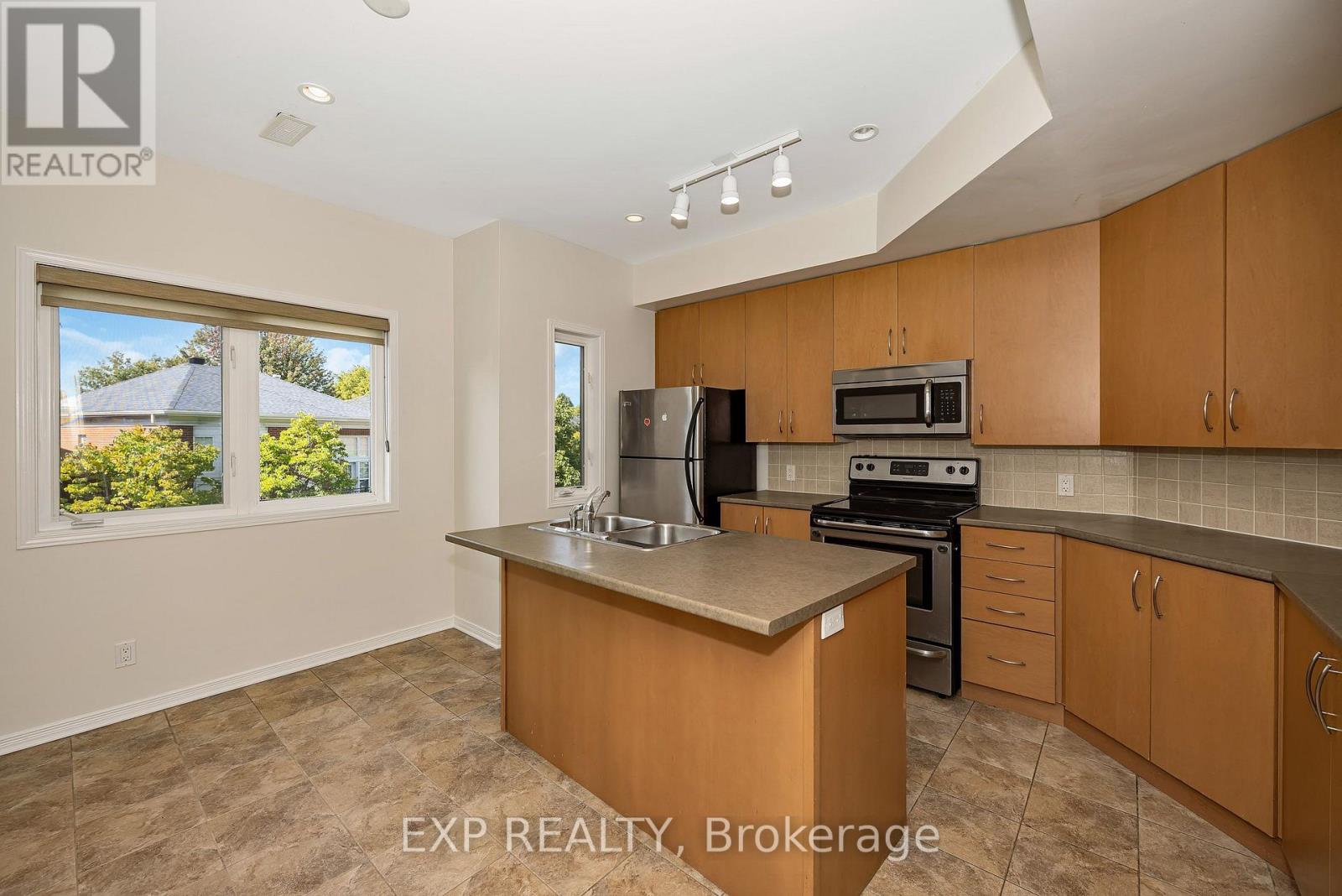 295 - 29 Jardin Private E, Ottawa, Ontario  K1K 2V6 - Photo 8 - X13793402