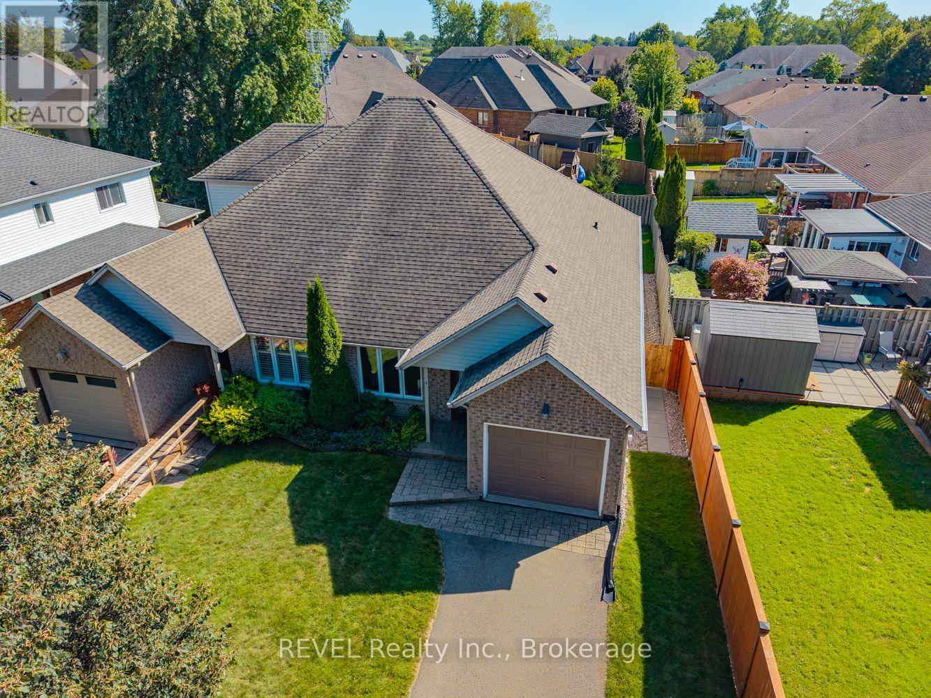 4 Saddler Street, Pelham, Ontario  L3E 0N8 - Photo 2 - X13793424