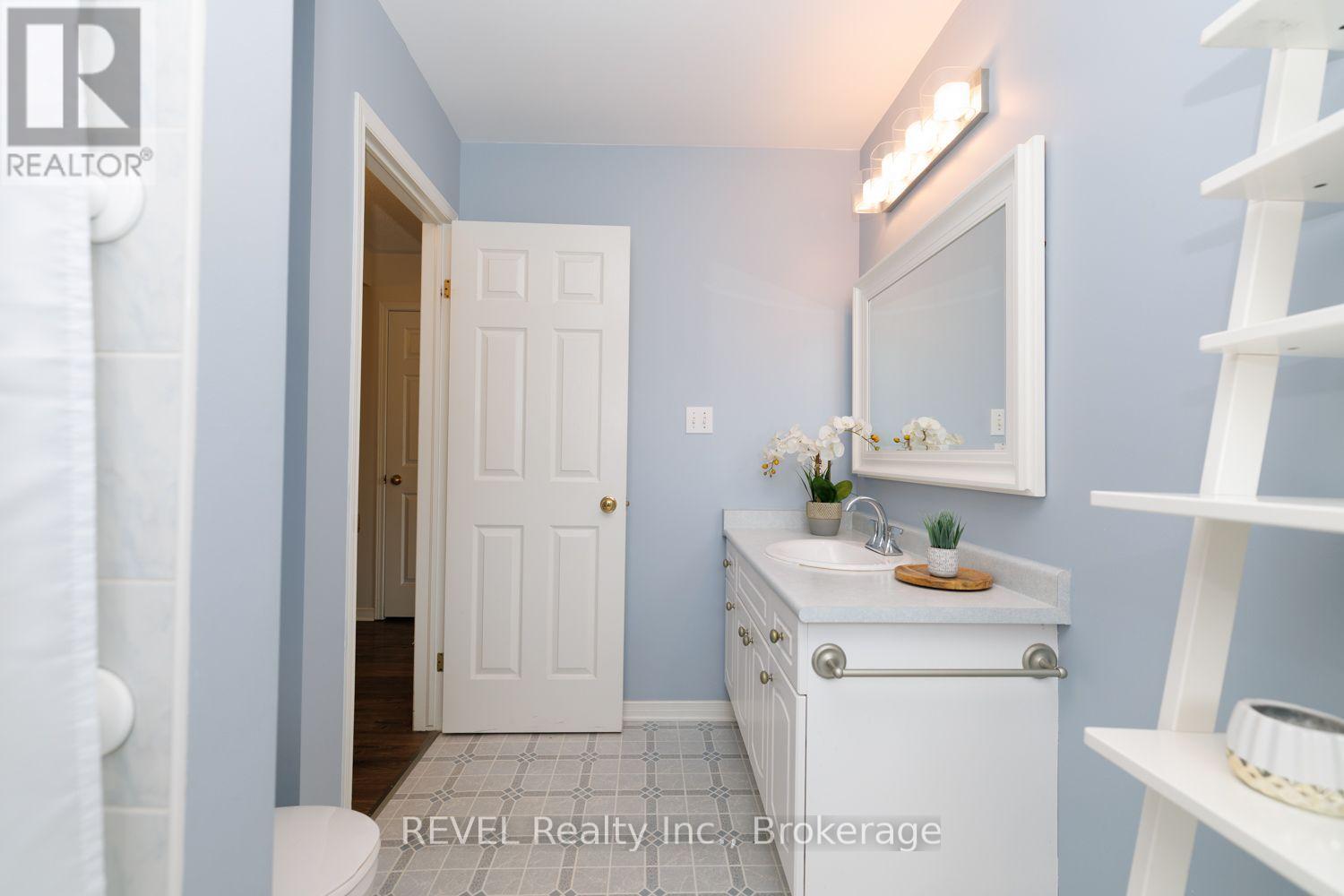 4 Saddler Street, Pelham, Ontario  L3E 0N8 - Photo 22 - X13793424