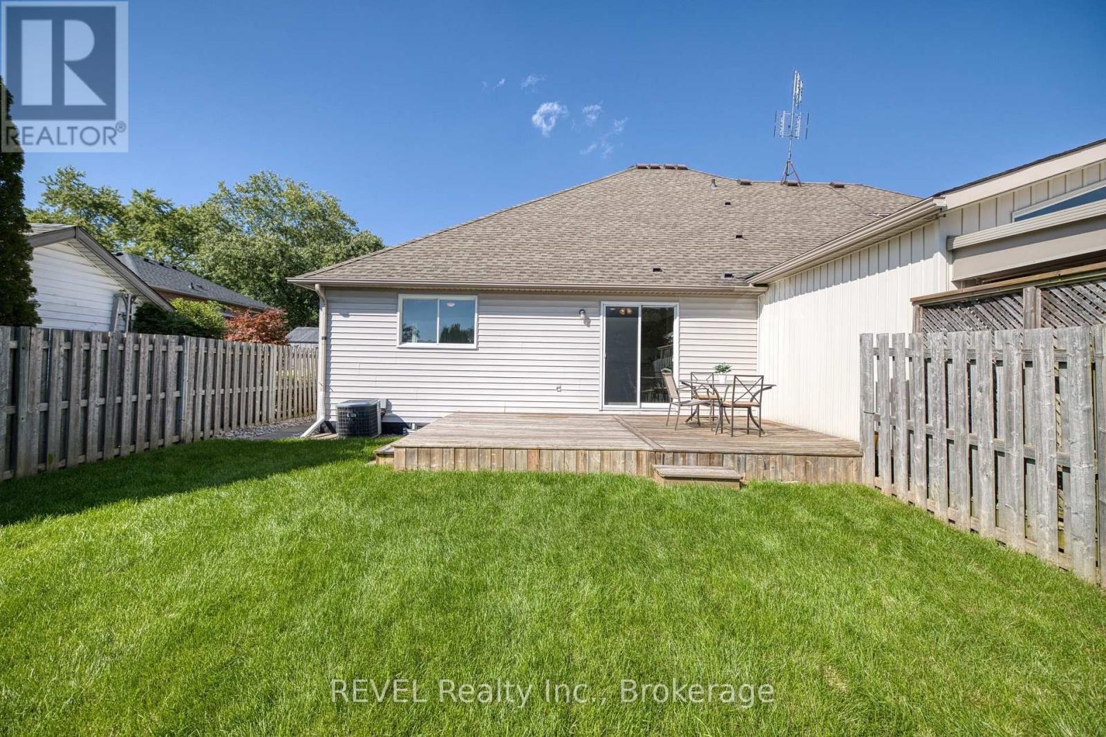 4 Saddler Street, Pelham, Ontario  L3E 0N8 - Photo 32 - X13793424
