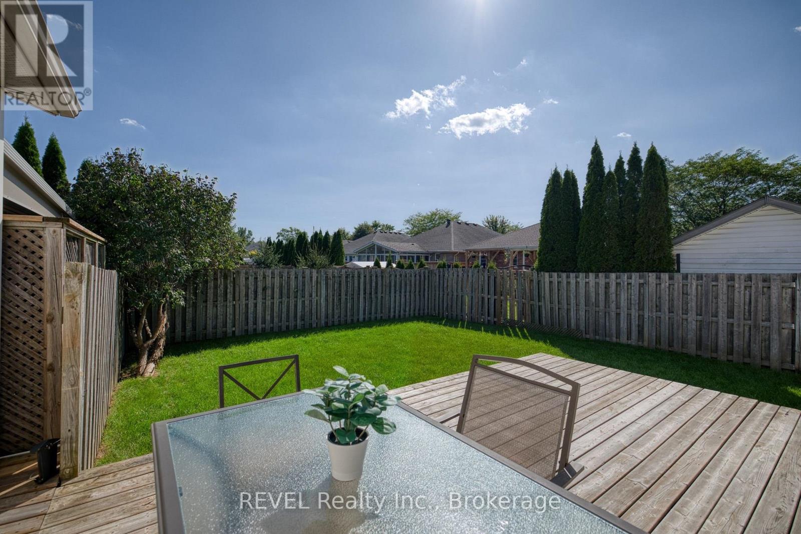 4 Saddler Street, Pelham, Ontario  L3E 0N8 - Photo 35 - X13793424