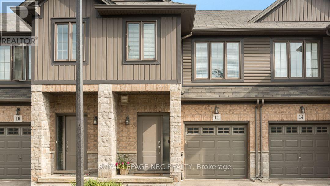 15 - 377 Glancaster Road, Hamilton, Ontario  L9G 0G4 - Photo 2 - X13793442