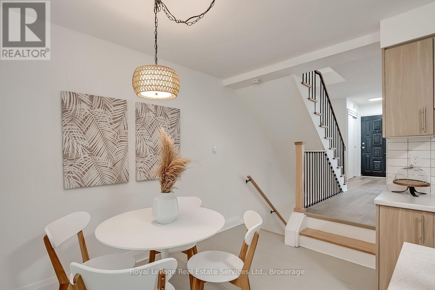 2403 Delkus Crescent, Mississauga, Ontario  L5A 1K8 - Photo 15 - W13793308