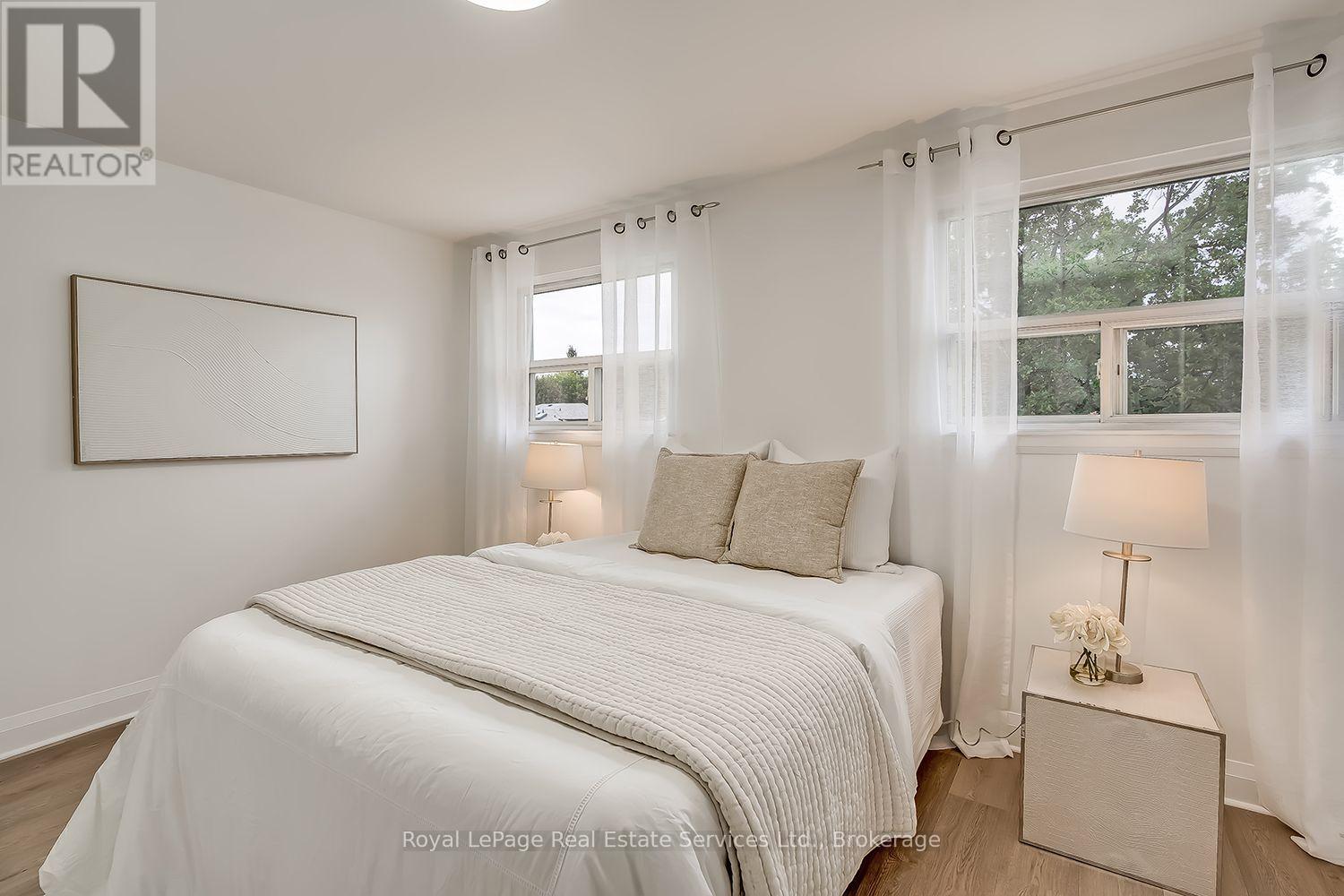 2403 Delkus Crescent, Mississauga, Ontario  L5A 1K8 - Photo 22 - W13793308