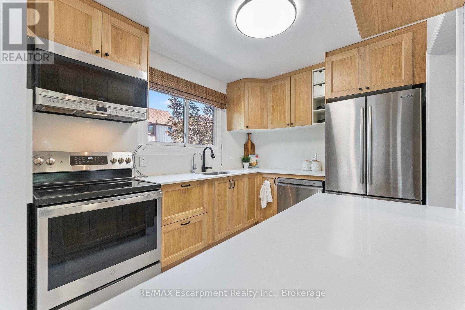 18 - 1060 Walden Circle, Mississauga, Ontario  L5J 4J9 - Photo 21 - W13793462