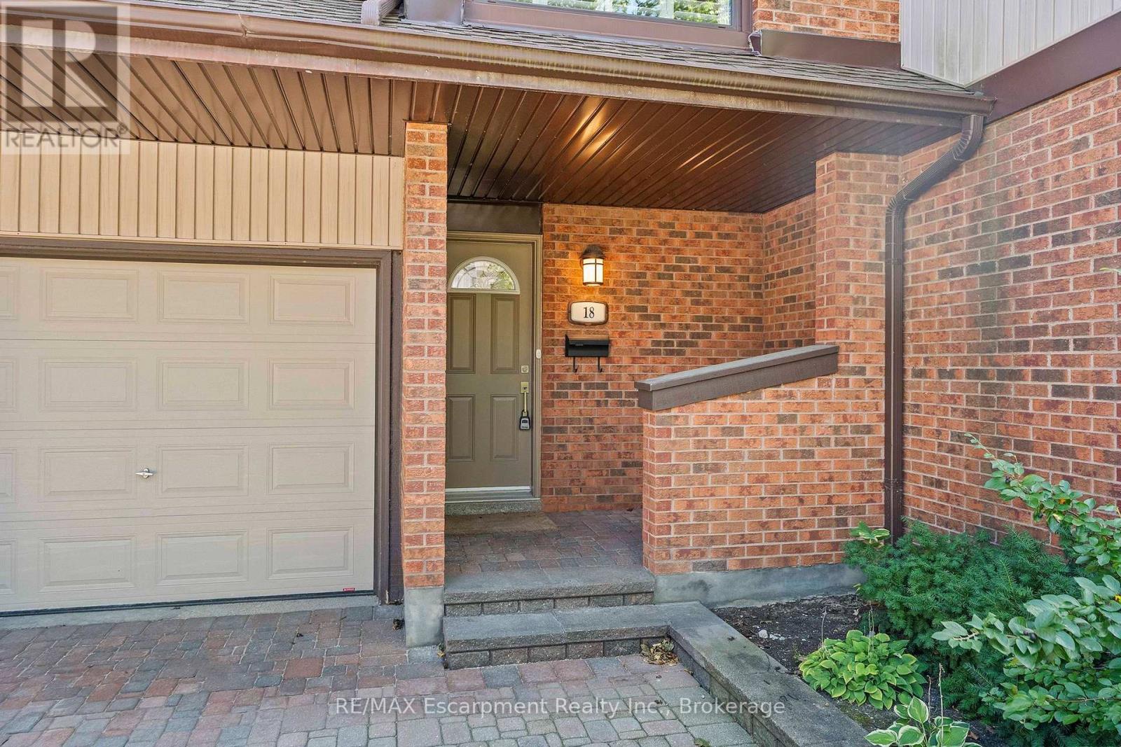 18 - 1060 Walden Circle, Mississauga, Ontario  L5J 4J9 - Photo 3 - W13793462
