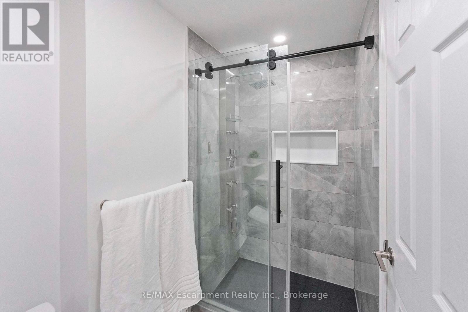 18 - 1060 Walden Circle, Mississauga, Ontario  L5J 4J9 - Photo 32 - W13793462