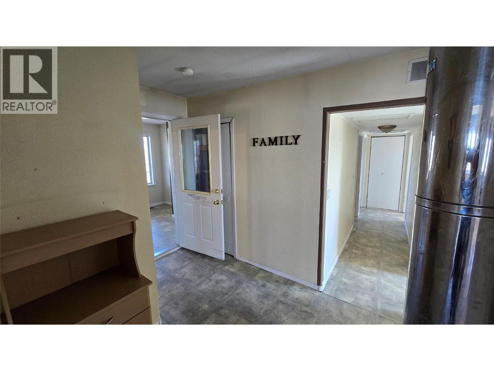 8185 Stuckey Road, Dawson Creek, British Columbia  V0C 1T0 - Photo 9 - 10400757