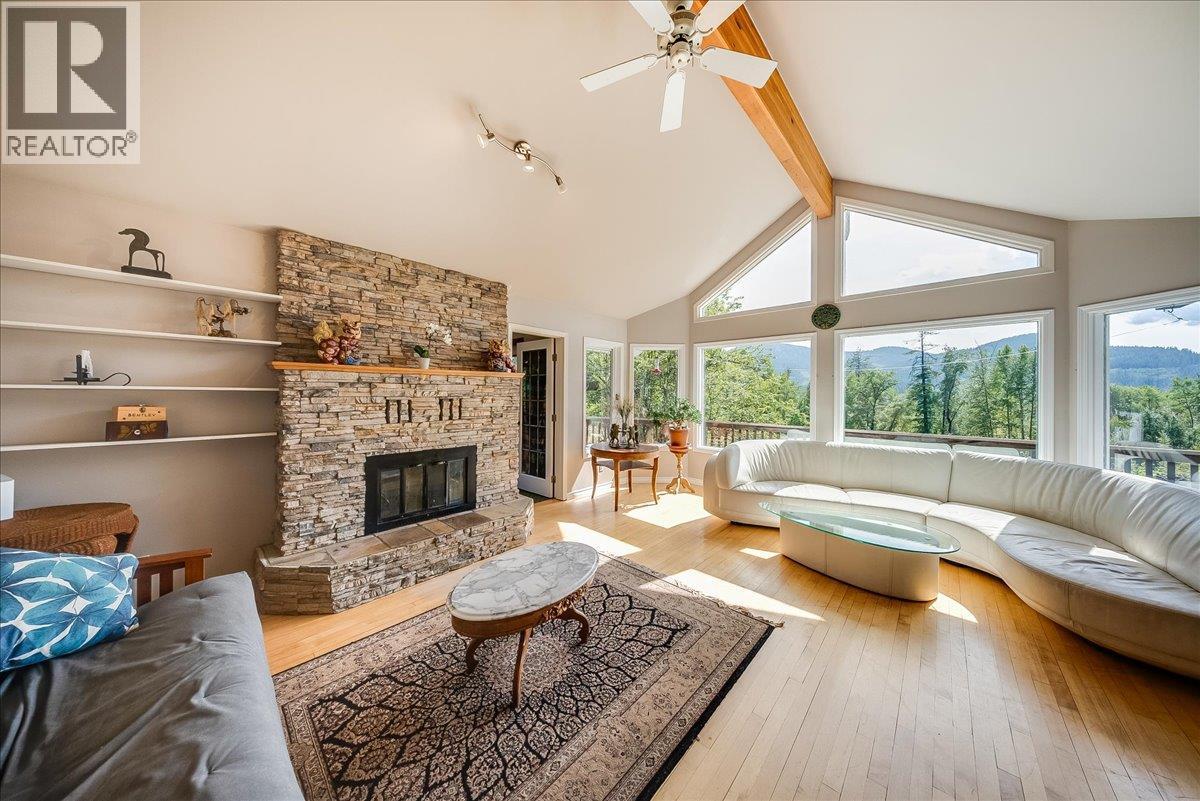 2961 Happy Valley Road, Rossland, British Columbia V0G 1Y0 - Photo 25 - 10400913