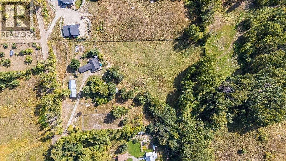 2961 Happy Valley Road, Rossland, British Columbia V0G 1Y0 - Photo 3 - 10400913