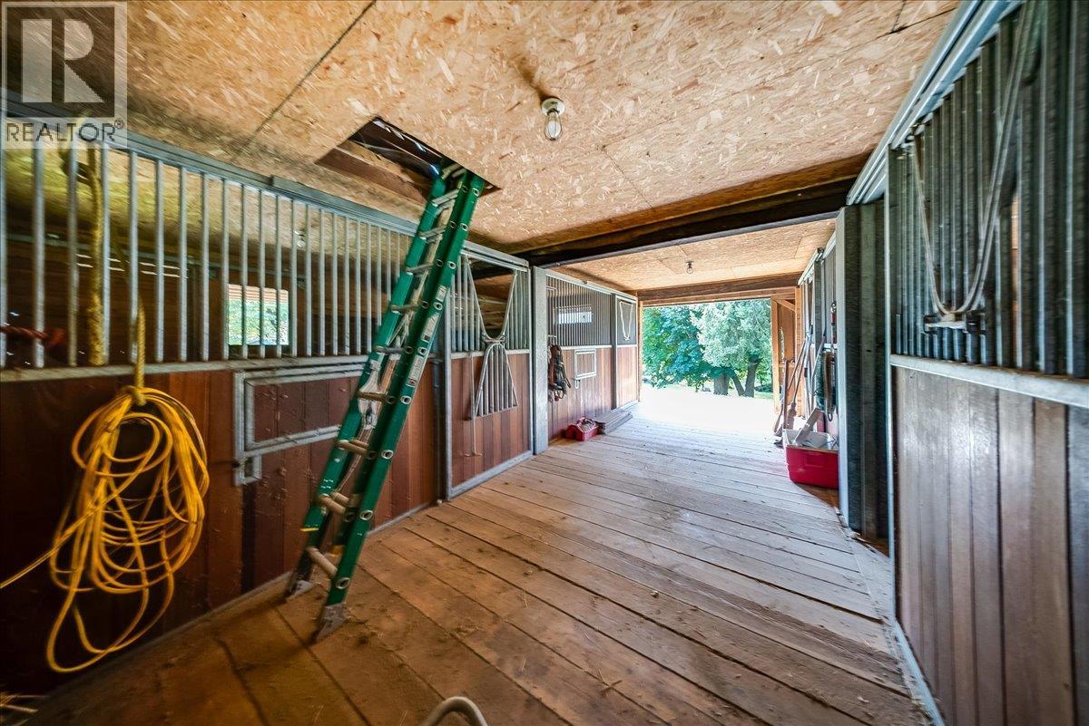 2961 Happy Valley Road, Rossland, British Columbia V0G 1Y0 - Photo 12 - 10400913