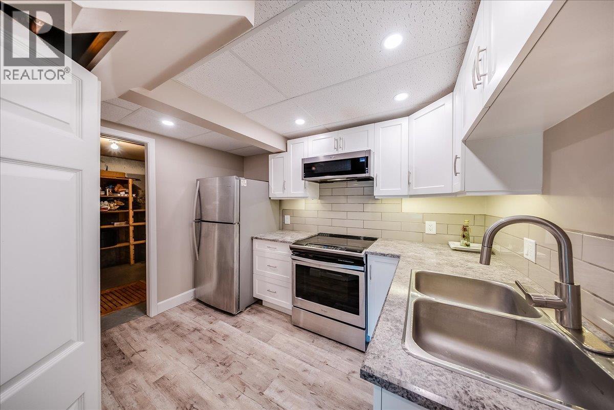 2961 Happy Valley Road, Rossland, British Columbia V0G 1Y0 - Photo 41 - 10400913