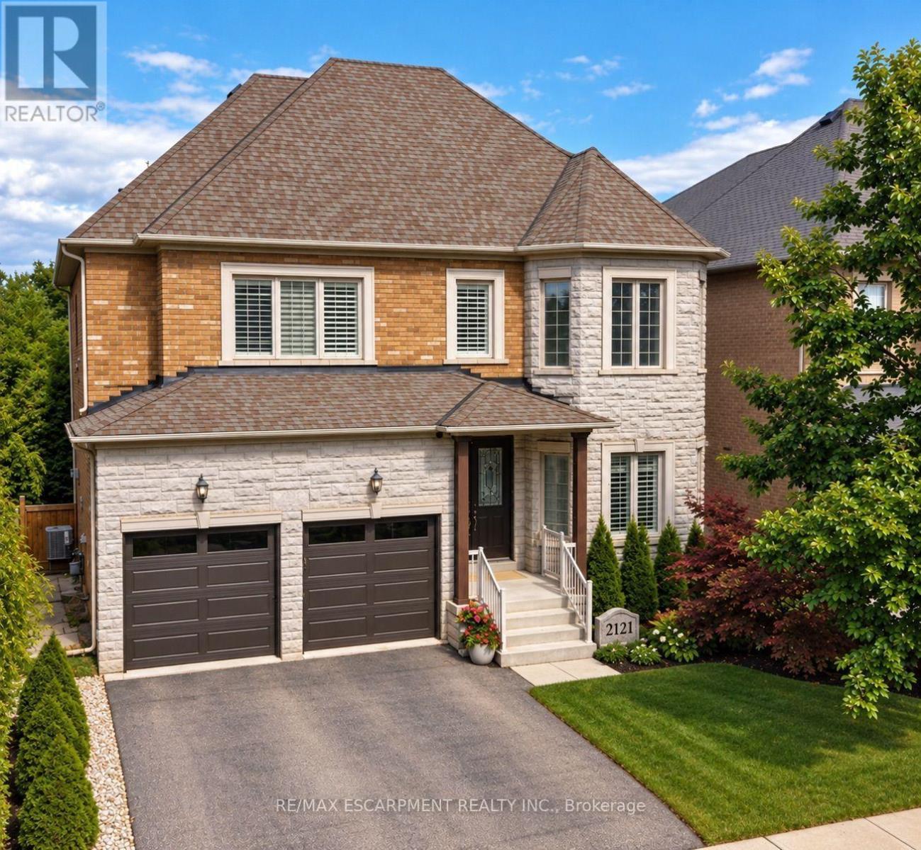 2121 BLACKFOREST CRESCENT, Oakville, Ontario