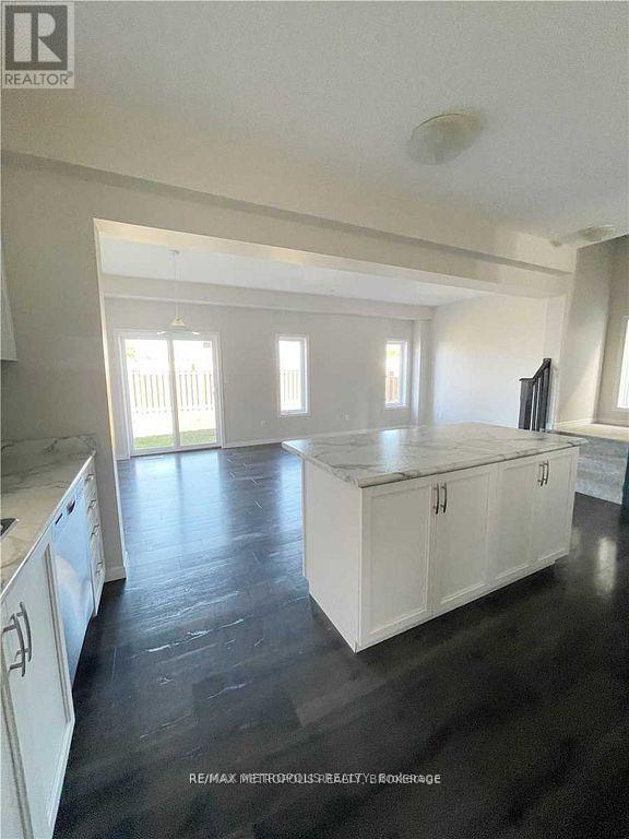 668 Blair Creek Drive, Kitchener, Ontario  N2P 0E7 - Photo 6 - X13792582