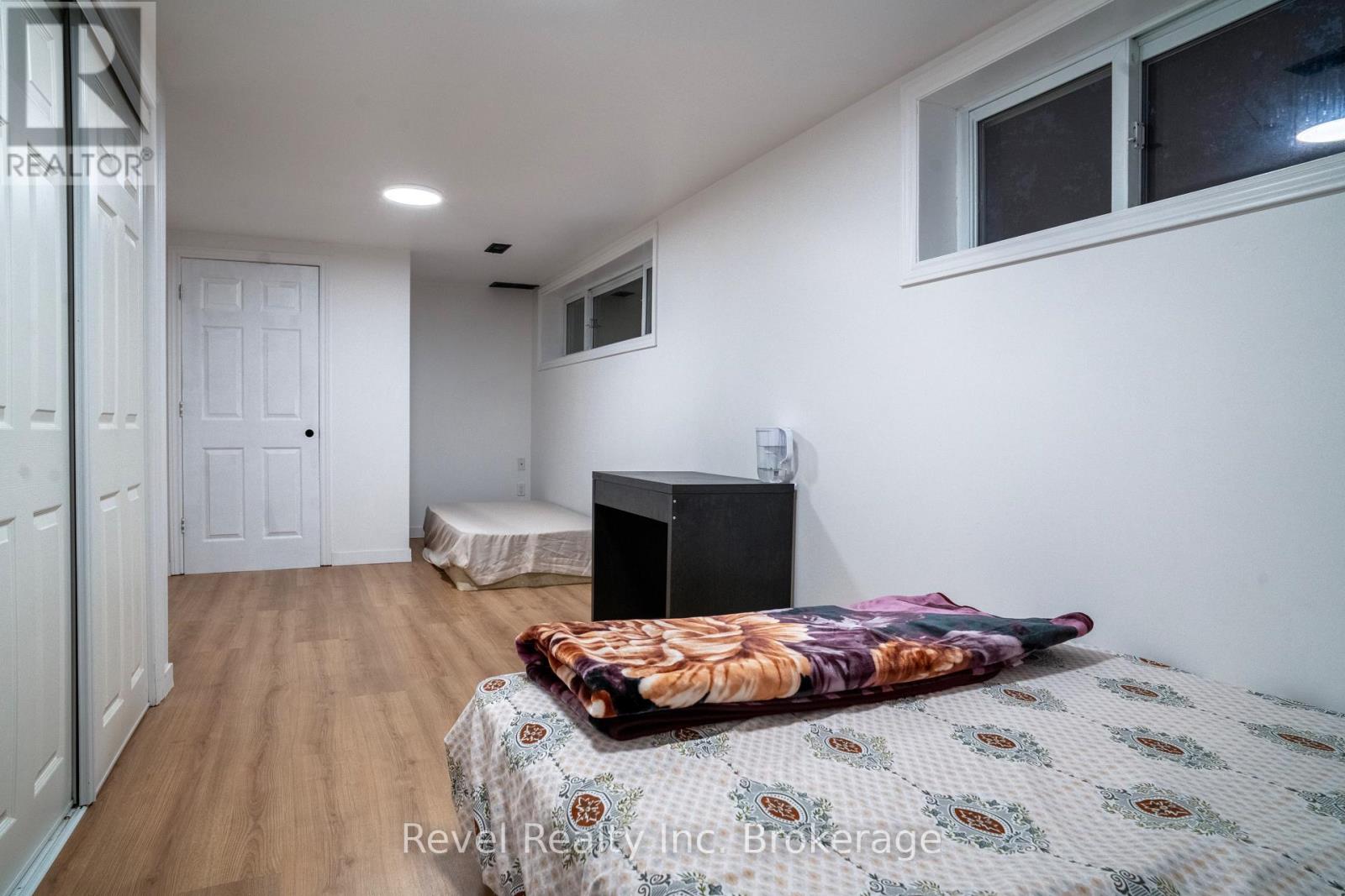 12 NIGHTINGALE DRIVE photo 19