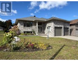 21 SUGARBUSH STREET, North Bay, Ontario
