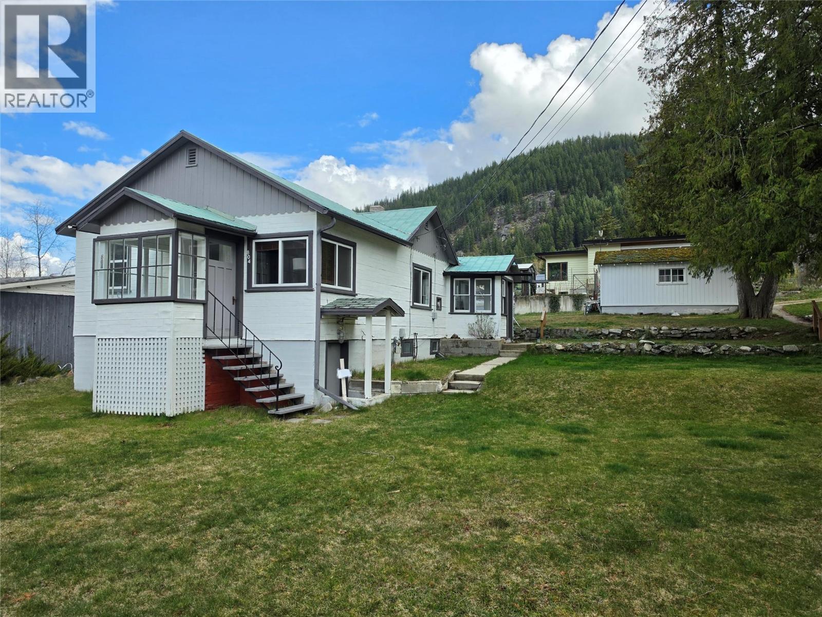 804 Eighth Street, Nelson, British Columbia