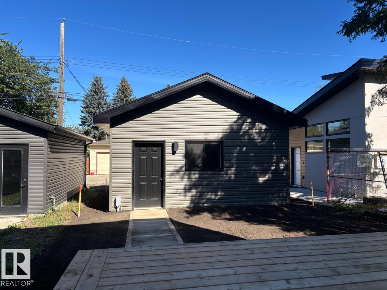 7928 97 AV NW NW