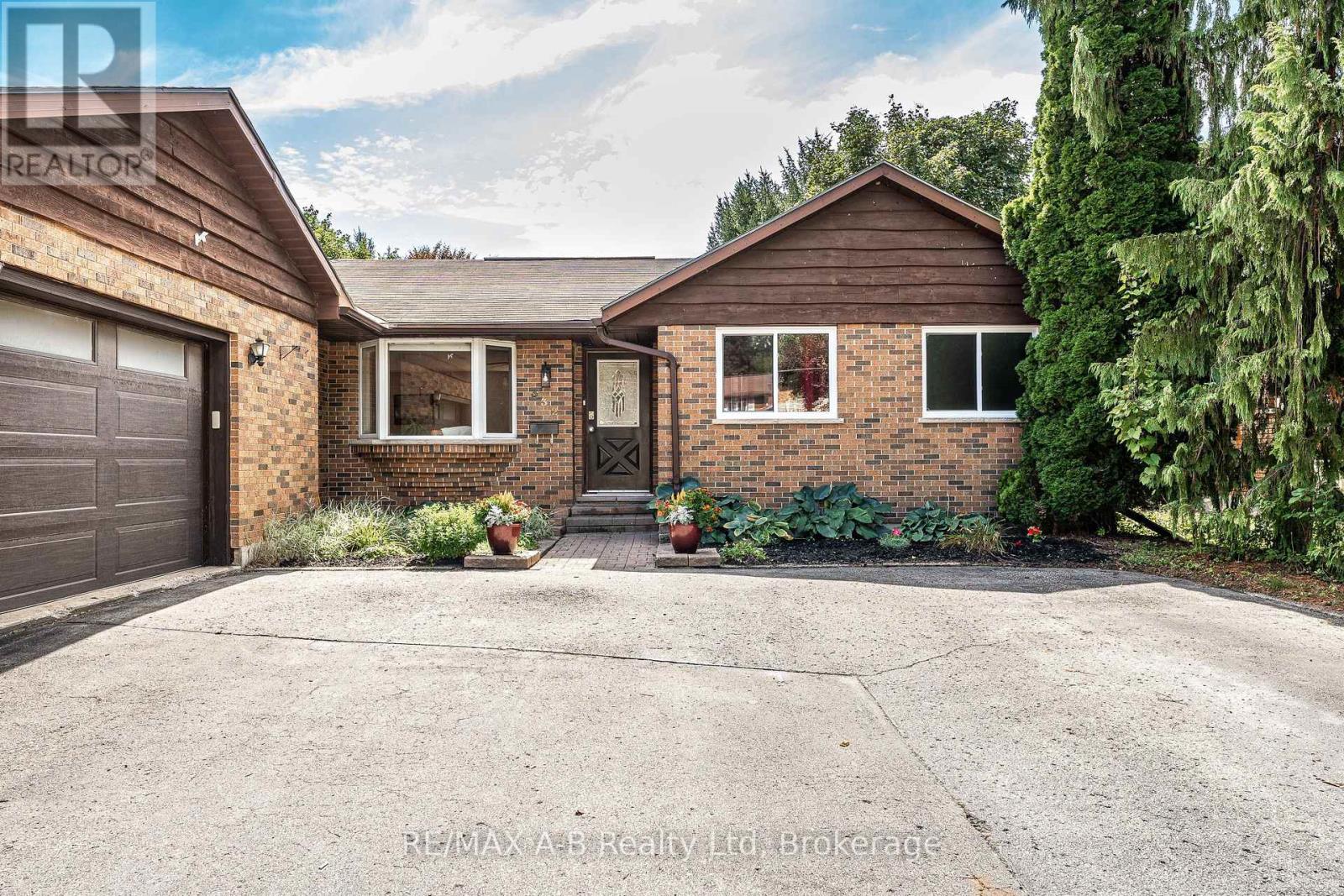 332 Widder Street E, St. Marys, Ontario  N4X 1A6 - Photo 3 - X13793310