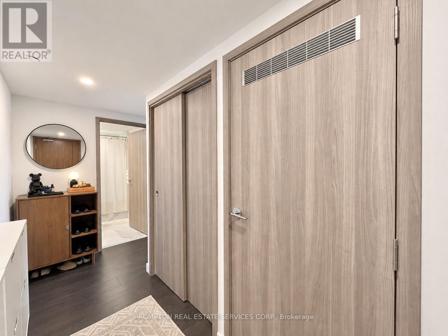 2903 - 3 Concord Cityplace Way, Toronto, Ontario  M5V 0X4 - Photo 23 - C13793222